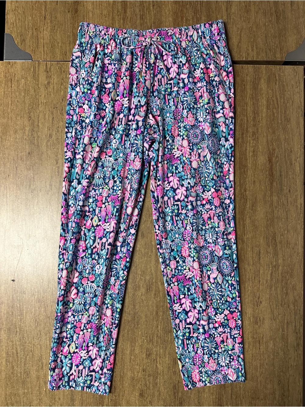 Lilly Pulitzer euc Emora knit low tide navy jewel print stretchy pocket pants